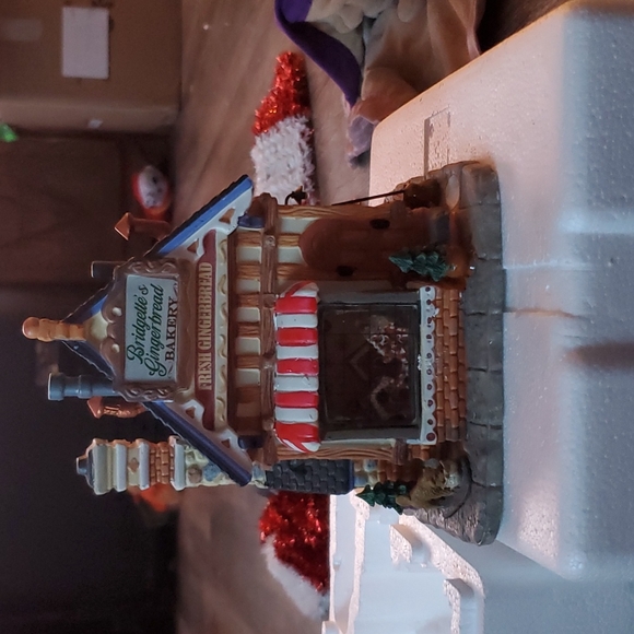 Lemax bridgette's gingerbread bakery - Picture 8 of 8